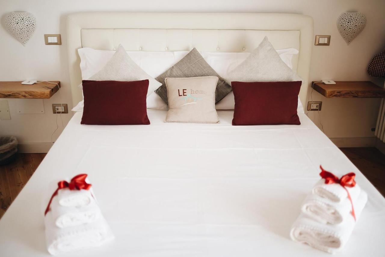 Le Home Rooms Lecce Ngoại thất bức ảnh